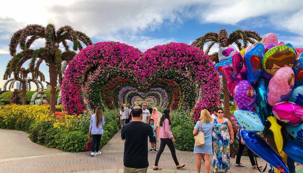 Dubai Miracle Garden AR04082021 2 1 e1716954464703